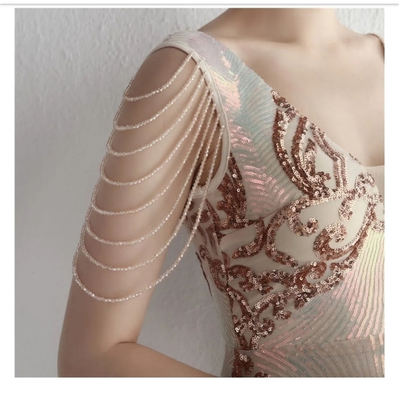 Gold, Floral,V Neck, Round Back, Sleeveless, Beaded, Sequined, Mermaid… - Picture 6 of 16